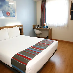  Otel Travelodge Poblenou İspanya