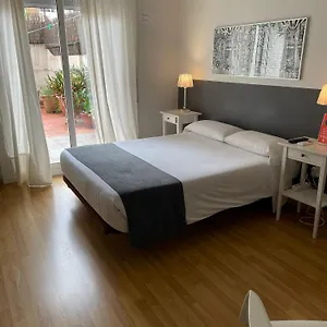 ** Konukevi El Ninot İspanya
