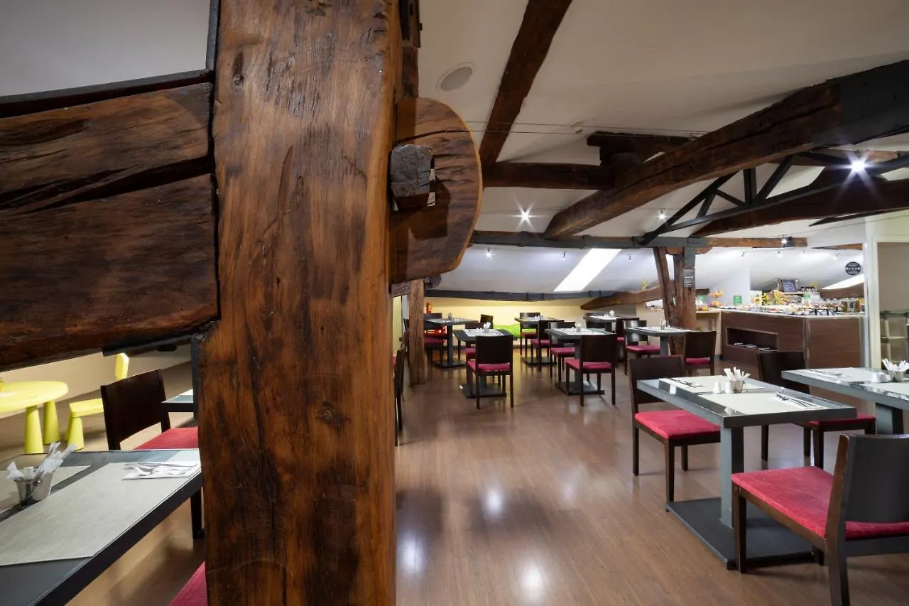 Petit Palace Arana Bilbao